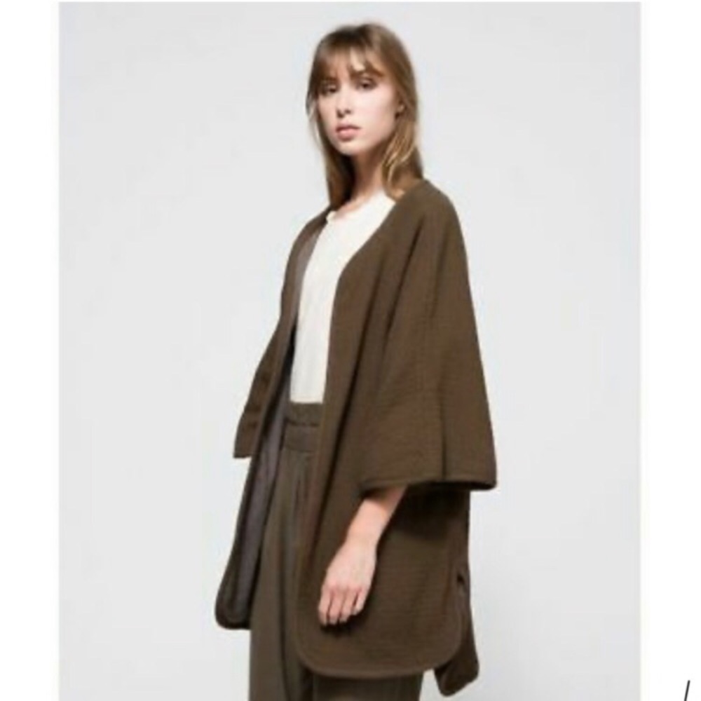 Black crane reversible quilted kimono style jacket